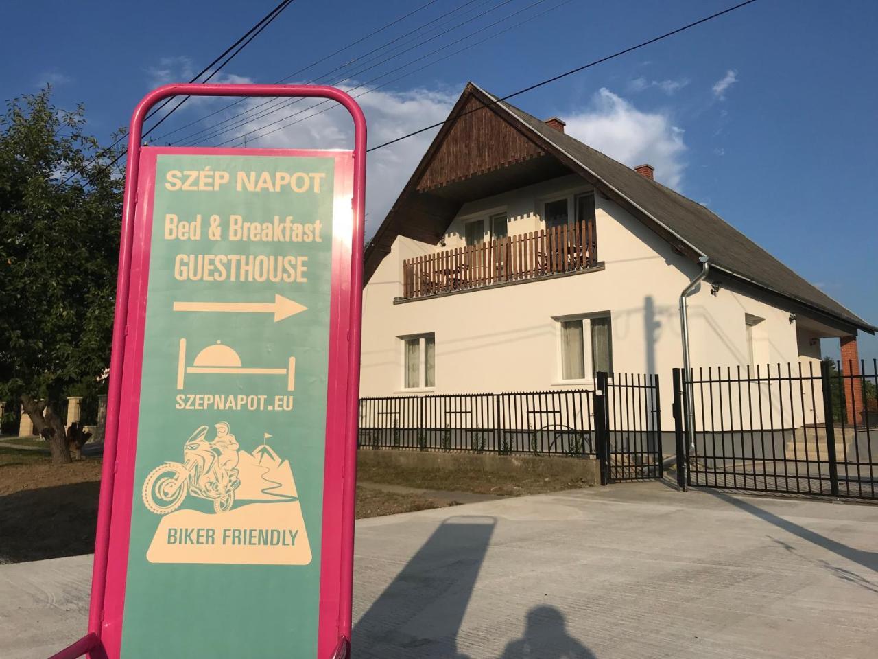 Hotel Szep Napot Vendeghaz Tordas Exteriér fotografie